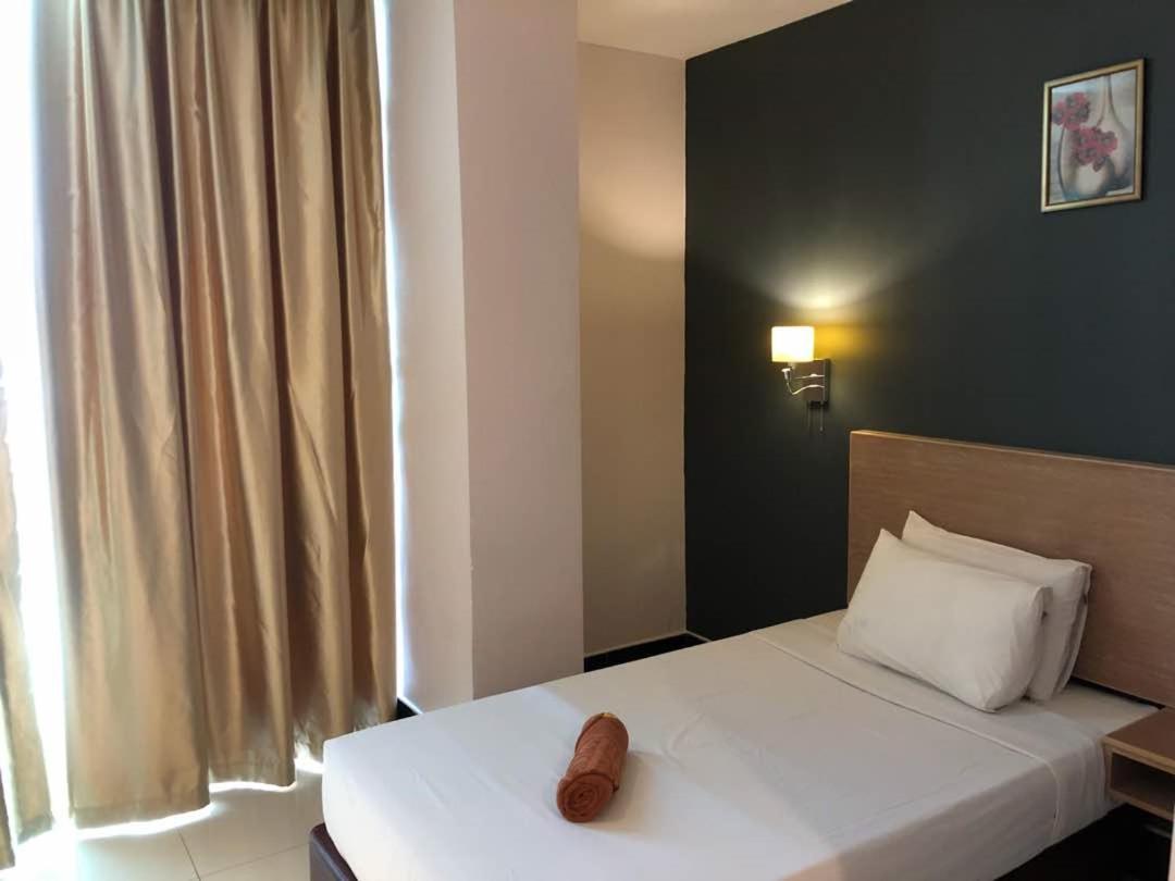 The Room Hotel Miri Zimmer foto