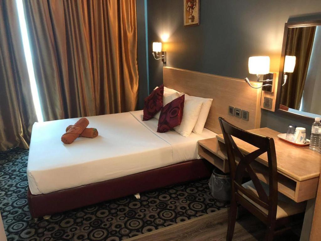 The Room Hotel Miri Zimmer foto