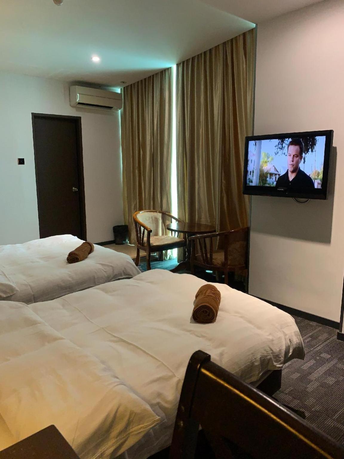 The Room Hotel Miri Zimmer foto